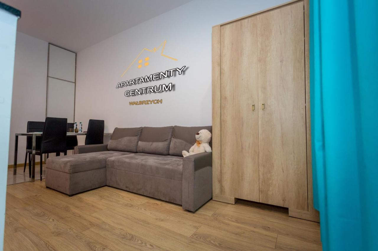 Centrum Red Apartament Apartment Валбжих Екстериор снимка